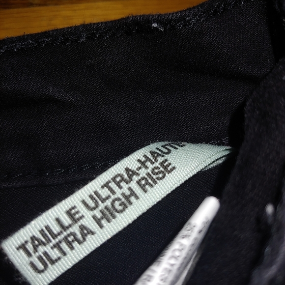 NWOT garage jeans - Picture 3 of 3